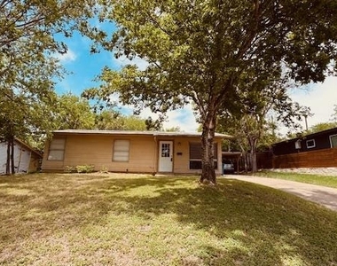 4614 Raintree Blvd - Photo Thumbnail 14