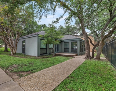 8210 Bent Tree Rd - Photo Thumbnail 27