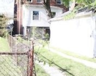 1663 Webster Street Ne - Photo Thumbnail 4
