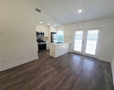 6103 Calmar Cv - Photo Thumbnail 5