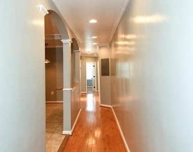 5700 Georgia Avenue Nw - Photo Thumbnail 21