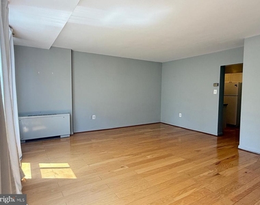 922 24th Street Nw - Photo Thumbnail 1