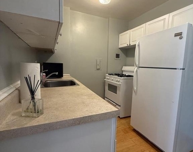 922 24th Street Nw - Photo Thumbnail 7