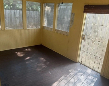 7604 Bender Dr - Photo Thumbnail 15