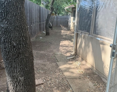 7604 Bender Dr - Photo Thumbnail 11
