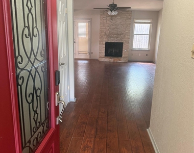 7604 Bender Dr - Photo Thumbnail 1