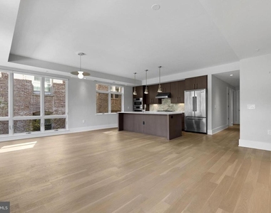 2225 California Street Nw - Photo Thumbnail 7