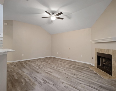 7320 Muffin Dr - Photo Thumbnail 7