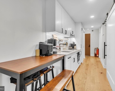 1211 Van Street Se - Photo Thumbnail 10