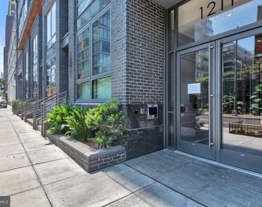 1211 Van Street Se - Photo Thumbnail 1