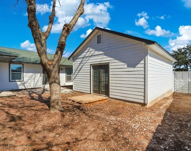 100 Howard Dr - Photo Thumbnail 11