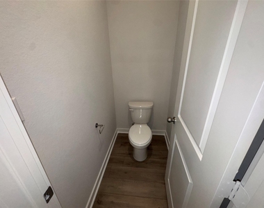 102 Milo Dr - Photo Thumbnail 22
