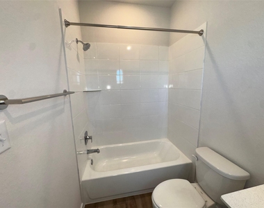 102 Milo Dr - Photo Thumbnail 32