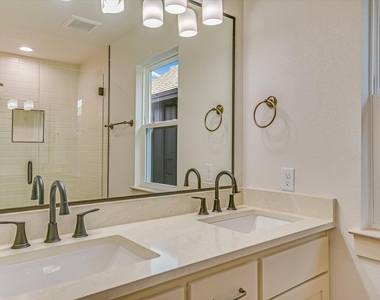 70 Deer Ridge Rd - Photo Thumbnail 12