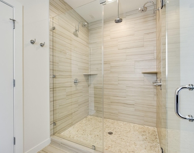 2301 Bluebonnet Ln - Photo Thumbnail 10