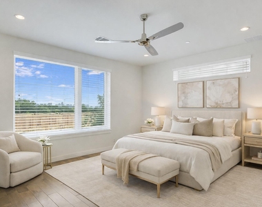 2301 Bluebonnet Ln - Photo Thumbnail 11