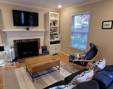 102 Slate Pl - Photo Thumbnail 14