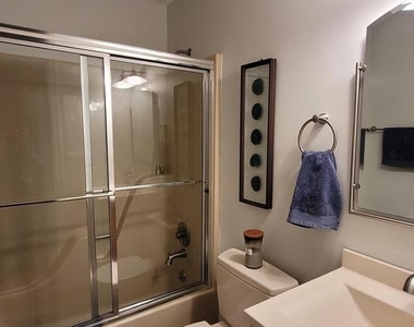 102 Slate Pl - Photo Thumbnail 4
