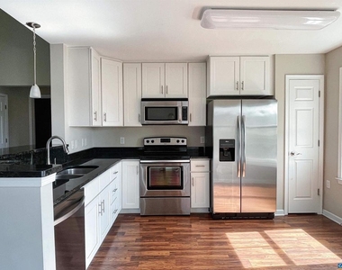 1280 Constitution Ct - Photo Thumbnail 5