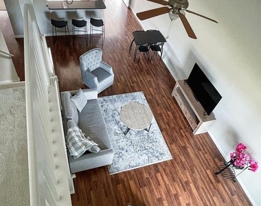1280 Constitution Ct - Photo Thumbnail 2
