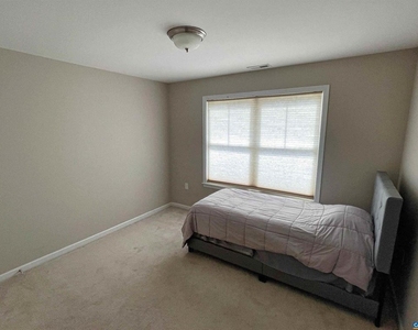 1280 Constitution Ct - Photo Thumbnail 27