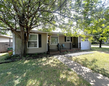 1311 Aggie Ln - Photo Thumbnail 12
