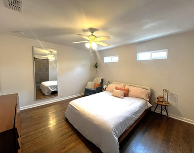 1311 Aggie Ln - Photo Thumbnail 5
