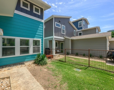 2005 Sager Dr - Photo Thumbnail 25