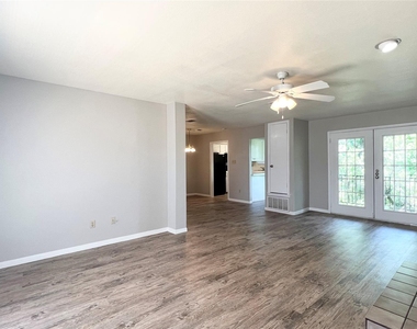 9201 Simmons Rd - Photo Thumbnail 8