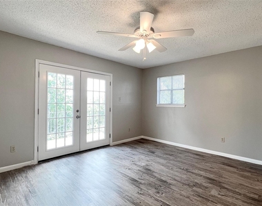 9201 Simmons Rd - Photo Thumbnail 15