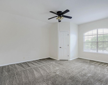 3817 Links Ln - Photo Thumbnail 19