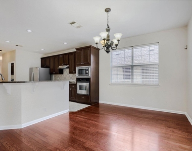 3817 Links Ln - Photo Thumbnail 11