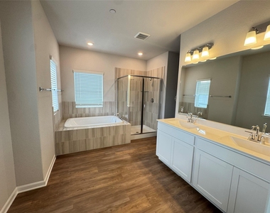 3000 Chisholm Trail Rd - Photo Thumbnail 13