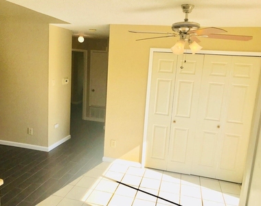 2000 Leeann Dr - Photo Thumbnail 4
