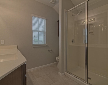 315 N Heatherwilde Blvd - Photo Thumbnail 20