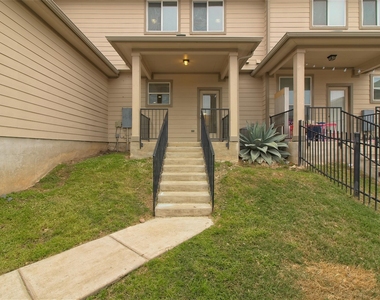 315 N Heatherwilde Blvd - Photo Thumbnail 24