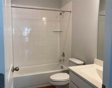 3000 Chisholm Trail Rd - Photo Thumbnail 13