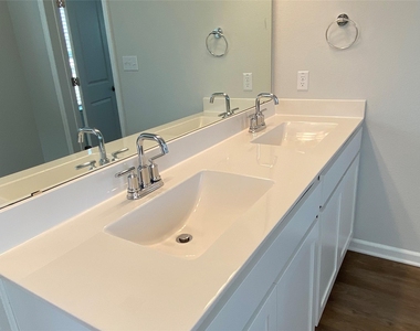 3000 Chisholm Trail Rd - Photo Thumbnail 16