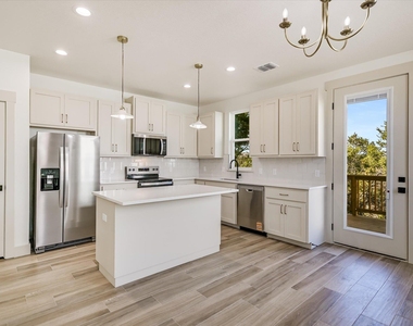 424 Shady Bluff Dr - Photo Thumbnail 7