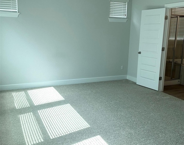 3000 Chisholm Trail Rd - Photo Thumbnail 12