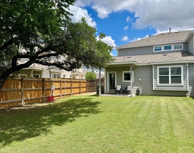2317 Calvert Dr - Photo Thumbnail 8
