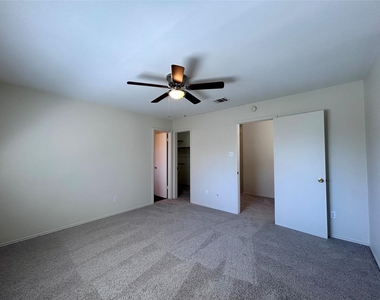 9703 Nightjar Dr - Photo Thumbnail 8