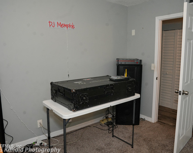 2453 Wilmont Avenue - Photo Thumbnail 12