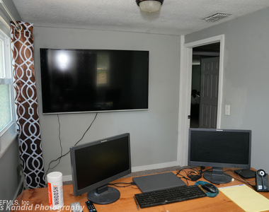 2453 Wilmont Avenue - Photo Thumbnail 22