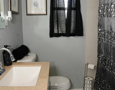 2453 Wilmont Avenue - Photo Thumbnail 11