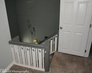 2453 Wilmont Avenue - Photo Thumbnail 21