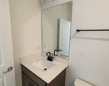 21 Mellowood Lane - Photo Thumbnail 24