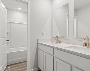 14710 Cashew Avenue - Photo Thumbnail 15