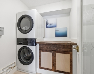 2304 Bethune Avenue - Photo Thumbnail 19