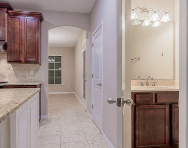 102 Magnolia Creek Walk - Photo Thumbnail 7